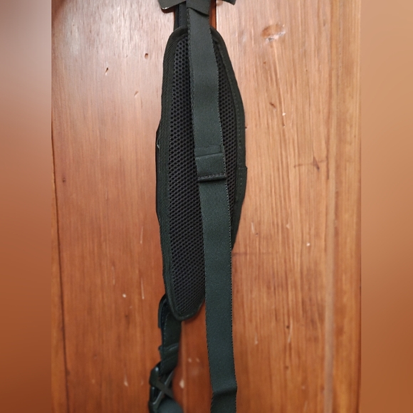 Adidas running bag - Picture 3 of 4